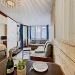 Apartment Coeur De Chamonix, Appartement, Parking *